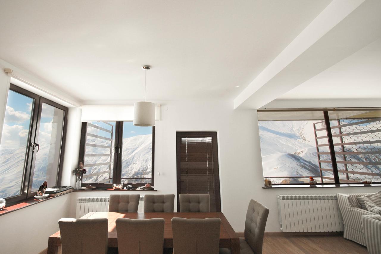 Chalet Marina 구다우리 외부 사진